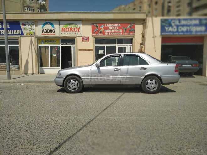Mercedes C 220 1993, 302,000 km - 2.2 l - Bakı