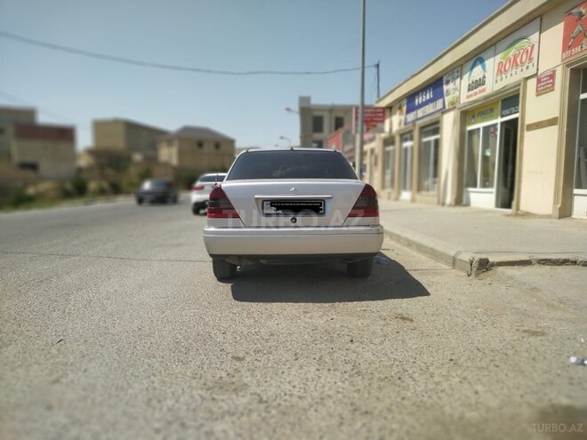 Mercedes C 220 1993, 302,000 km - 2.2 l - Bakı