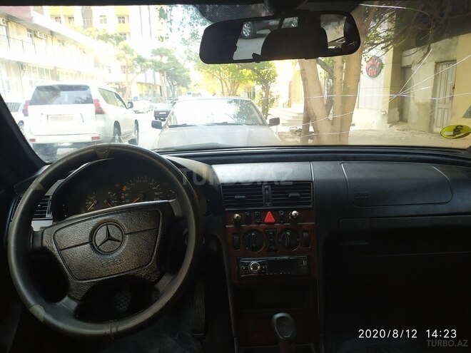 Mercedes C 220 1999, 370,000 km - 2.2 л - Bakı