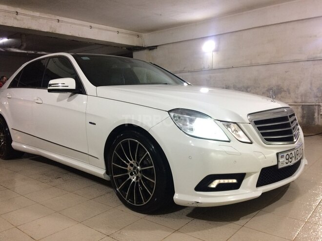 Mercedes E 220 2010, 223,000 km - 2.2 l - Bakı