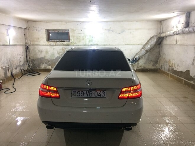 Mercedes E 220 2010, 223,000 km - 2.2 l - Bakı
