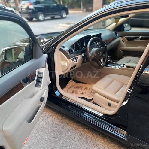 Mercedes C 250 2013, 82,567 km - 1.8 l - Bakı