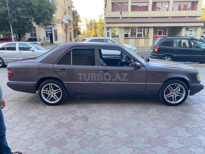 Mercedes E 220 1994, 550,000 km - 2.2 l - Bakı
