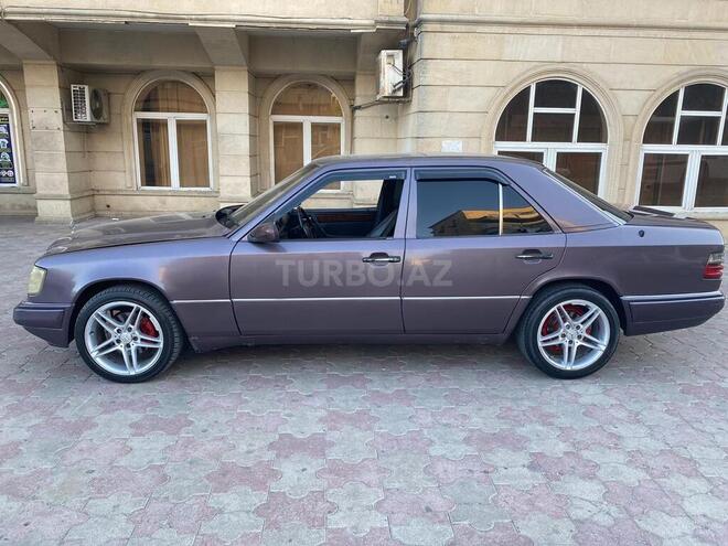 Mercedes E 220 1994, 550,000 km - 2.2 l - Bakı