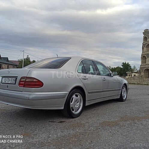 Mercedes E 320 1999, 330,000 km - 3.2 l - Sumqayıt