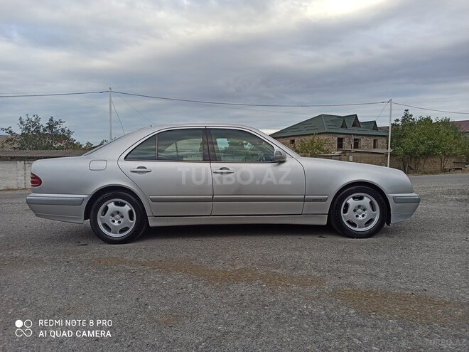 Mercedes E 320 1999, 330,000 km - 3.2 l - Sumqayıt