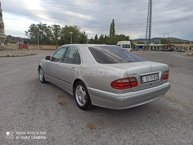 Mercedes E 320 1999, 330,000 km - 3.2 l - Sumqayıt