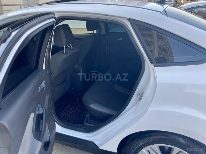 Ford Focus 2015, 85,000 km - 1.6 l - Bakı