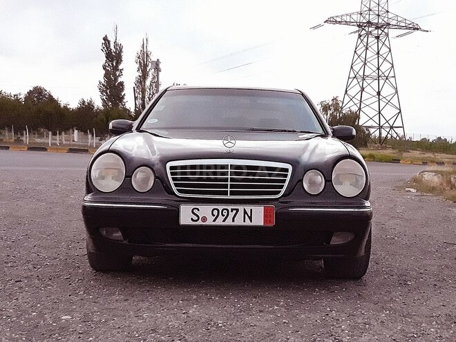 Mercedes E 270 2001, 270,000 km - 2.7 l - Qusar