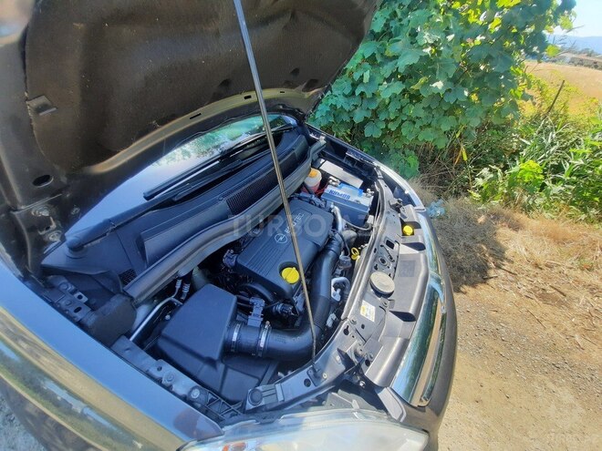 Opel Zafira 2009, 250,000 km - 1.7 l - Masallı