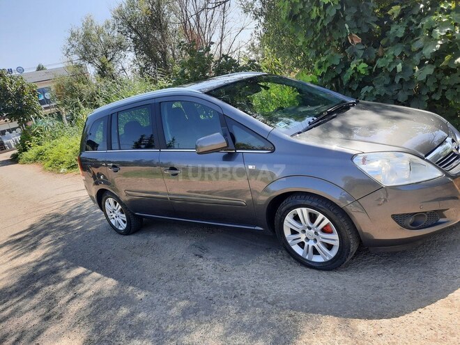 Opel Zafira 2009, 250,000 km - 1.7 l - Masallı