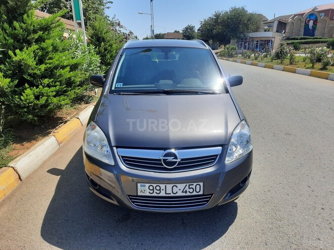 Opel Zafira 2009, 250,000 km - 1.7 l - Masallı
