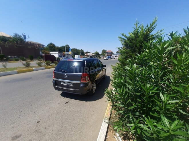 Opel Zafira 2009, 250,000 km - 1.7 l - Masallı