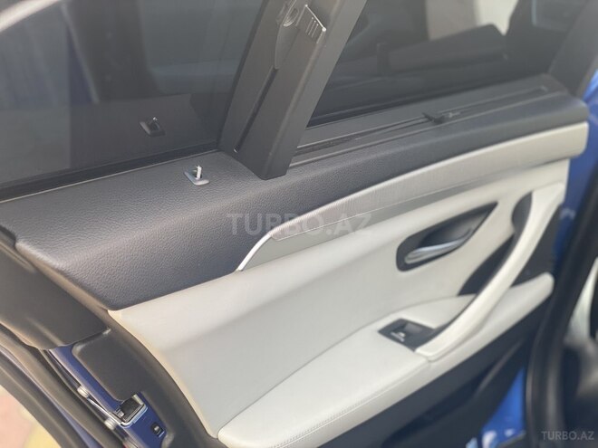 BMW M5 2012, 93,000 km - 4.4 l - Bakı