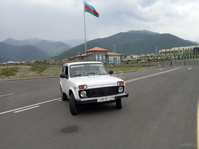 LADA (VAZ) Niva 2008, 195,000 km - 1.7 l - Qax