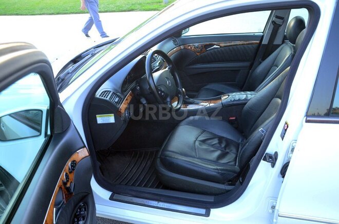 Mercedes E 240 2002, 248,912 km - 2.6 l - Bakı
