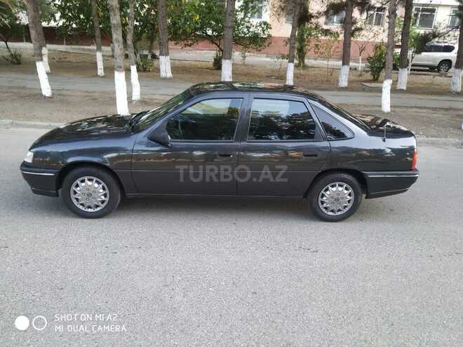 Opel Vectra 1990, 656,888 km - 2.0 l - Sumqayıt