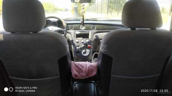 Mitsubishi Airtrek 2002, 266,000 km - 2.4 l - Yevlax