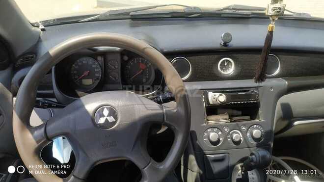 Mitsubishi Airtrek 2002, 266,000 km - 2.4 l - Yevlax