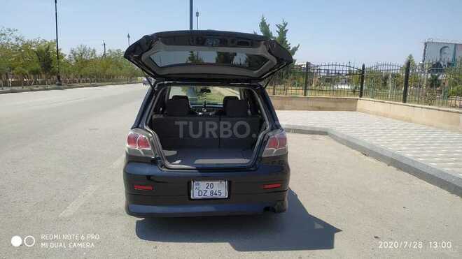 Mitsubishi Airtrek 2002, 266,000 km - 2.4 l - Yevlax