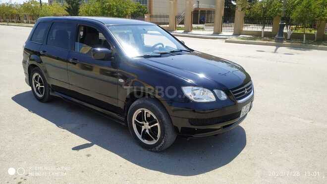 Mitsubishi Airtrek 2002, 266,000 km - 2.4 l - Yevlax