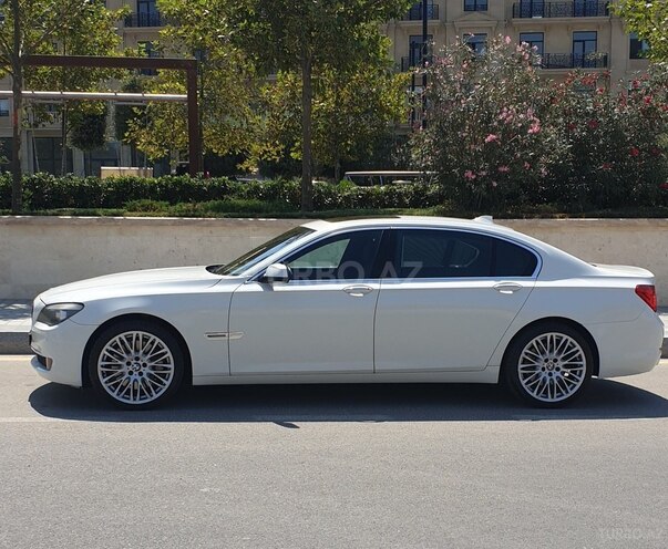 BMW 740 2009, 103,000 km - 3.0 л - Bakı