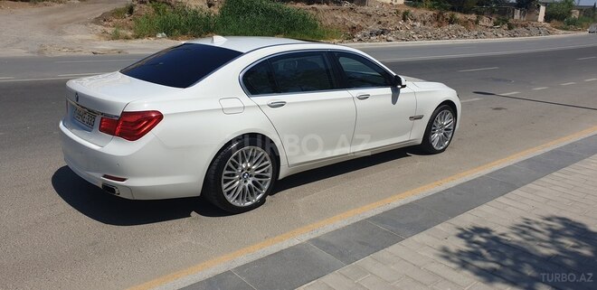 BMW 740 2009, 103,000 km - 3.0 л - Bakı