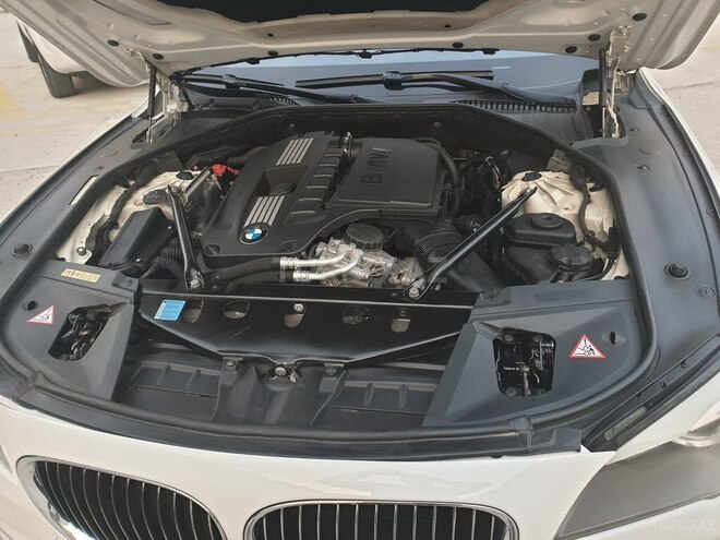 BMW 740 2009, 103,000 km - 3.0 л - Bakı