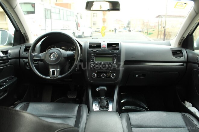 Volkswagen Jetta 2010, 170,000 km - 2.0 л - Bakı