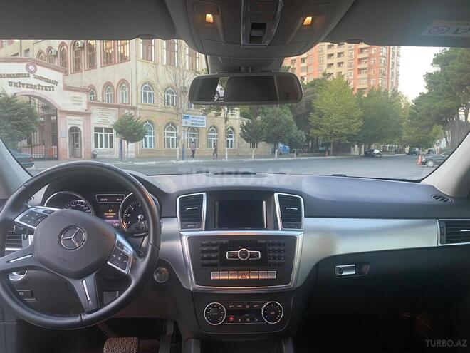 Mercedes  2015, 64,000 km - 3.0 л - Bakı