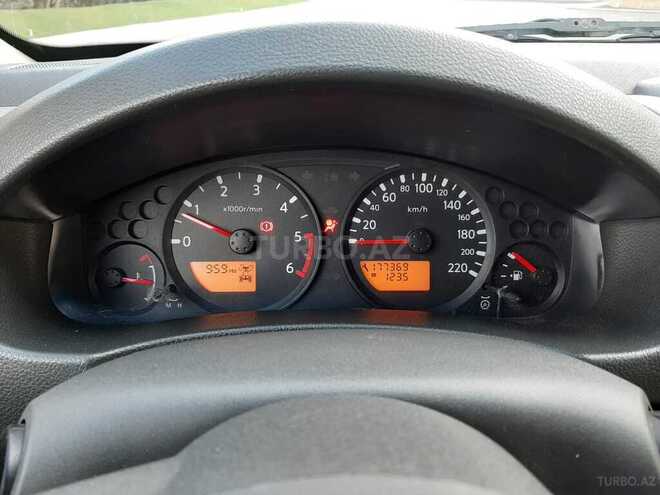 Nissan Navara 2011, 180,000 km - 2.5 l - Bakı