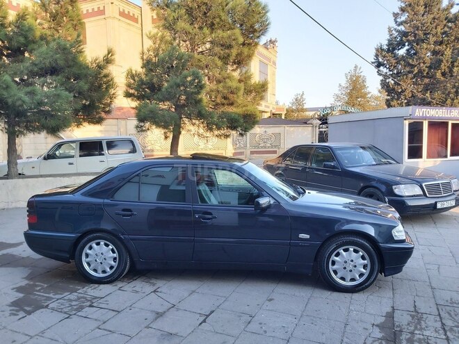 Mercedes C 200 1999, 234,561 km - 2.0 l - Sumqayıt