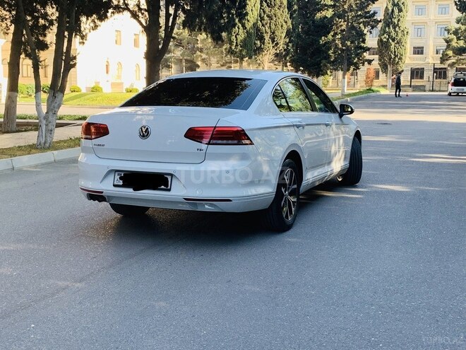 Volkswagen Passat 2017, 65,000 km - 1.8 l - Bakı