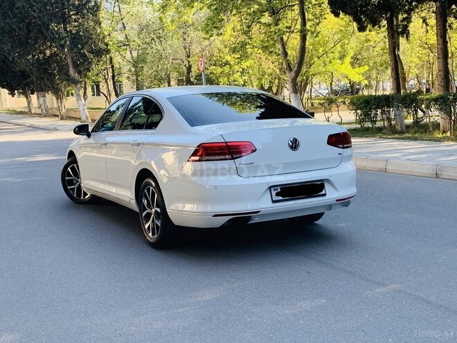 Volkswagen Passat 2017, 65,000 km - 1.8 l - Bakı