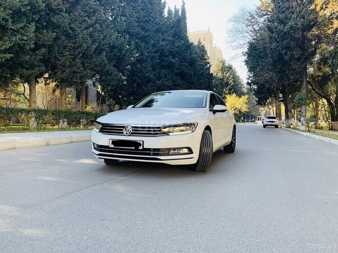 Volkswagen Passat 2017, 65,000 km - 1.8 l - Bakı