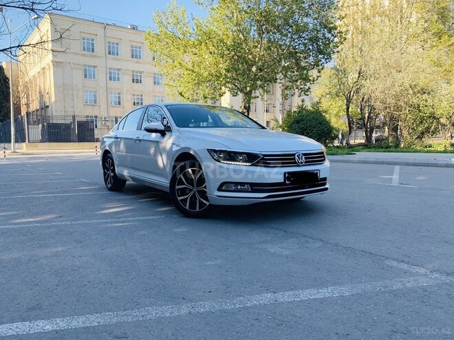 Volkswagen Passat 2017, 65,000 km - 1.8 l - Bakı