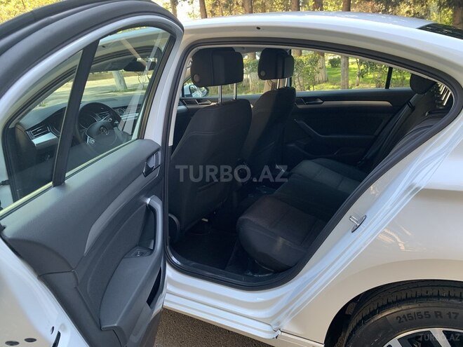 Volkswagen Passat 2017, 65,000 km - 1.8 l - Bakı