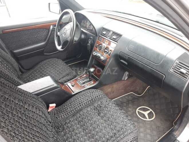 Mercedes C 200 1995, 290,000 km - 2.0 л - Bakı