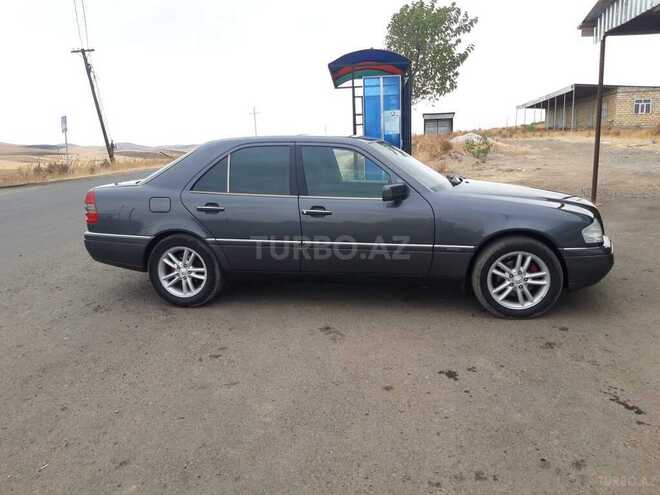 Mercedes C 200 1995, 290,000 km - 2.0 л - Bakı