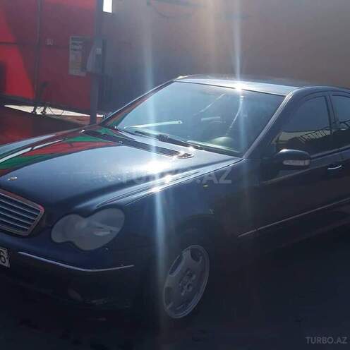 Mercedes C 220 2000, 200,000 km - 2.2 l - Gəncə