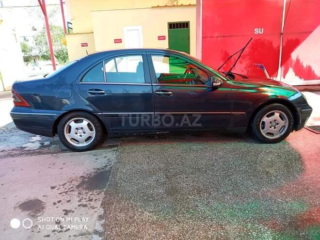 Mercedes C 220 2000, 200,000 km - 2.2 l - Gəncə