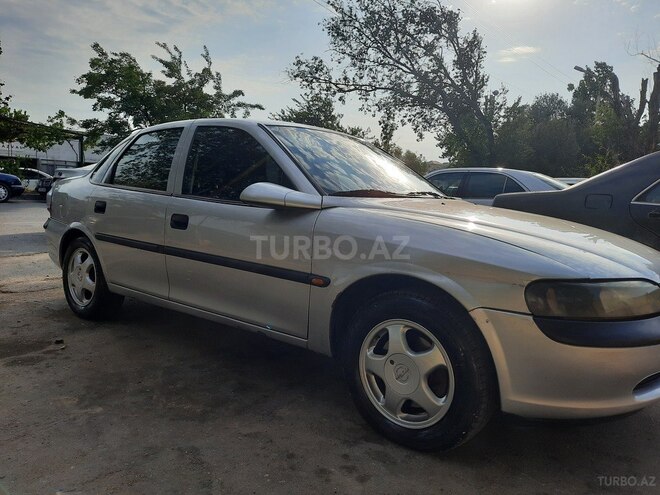 Opel Vectra 1998, 258,000 km - 2.0 l - Bakı
