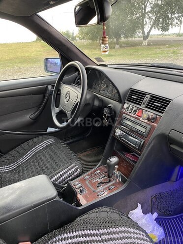 Mercedes C 240 2000, 330,500 km - 2.6 l - Bakı