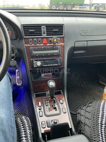 Mercedes C 240 2000, 330,500 km - 2.6 l - Bakı