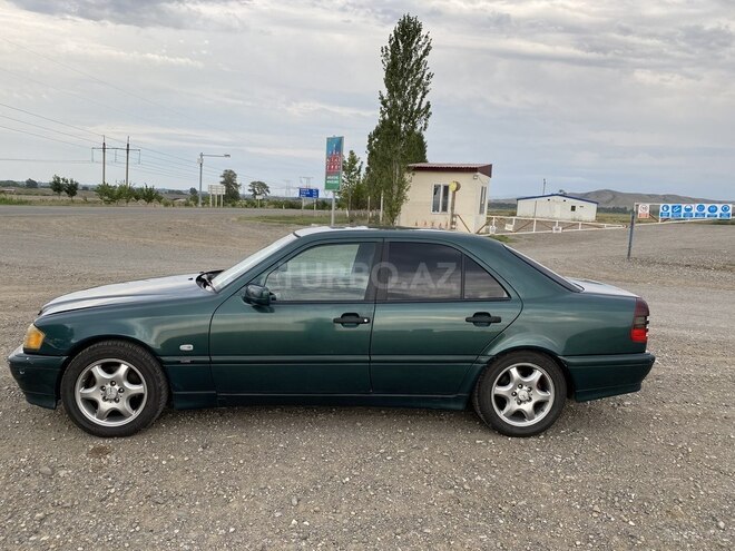 Mercedes C 240 2000, 330,500 km - 2.6 l - Bakı