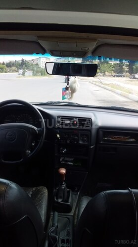Opel Vectra 1993, 230,000 km - 2.0 l - Sumqayıt