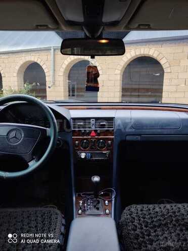 Mercedes C 200 1997, 270,000 km - 2.0 л - Şamaxı
