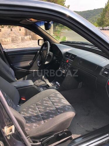 Mercedes C 180 1998, 751,192 km - 1.8 l - Qəbələ