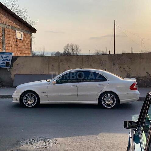 Mercedes E 240 2004, 295,000 km - 2.6 l - Bakı