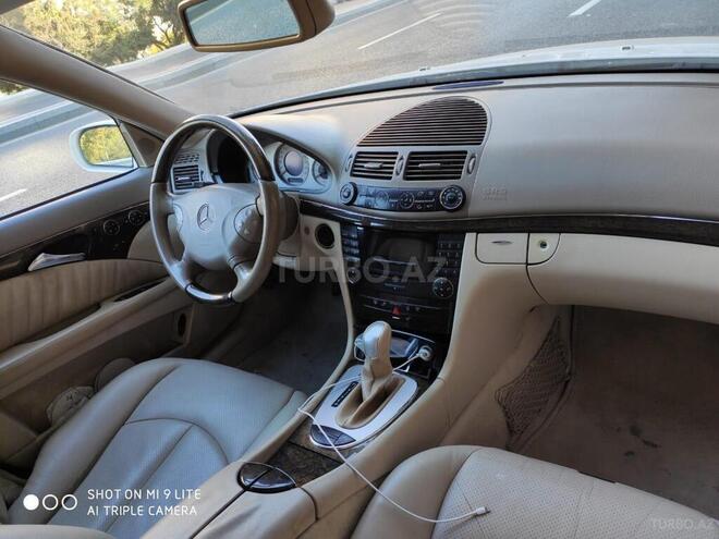 Mercedes E 240 2004, 295,000 km - 2.6 l - Bakı